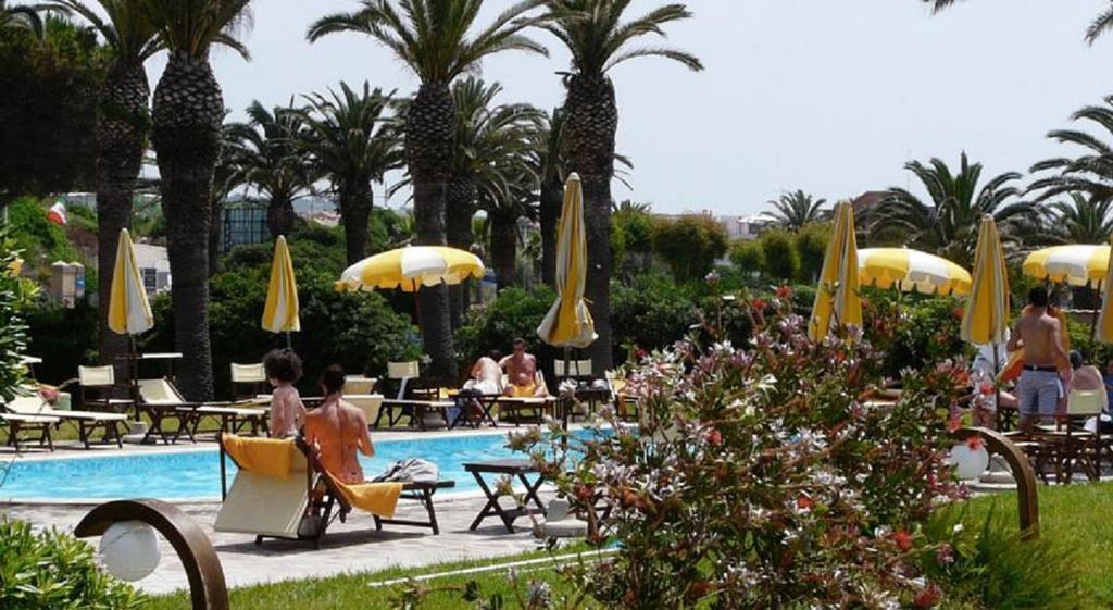 Sunbay Park Hotel Civitavecchia Exterior foto